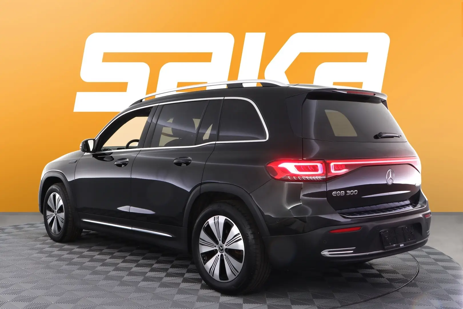 Car Image - 18CPAx3excHw56xBJOppj7