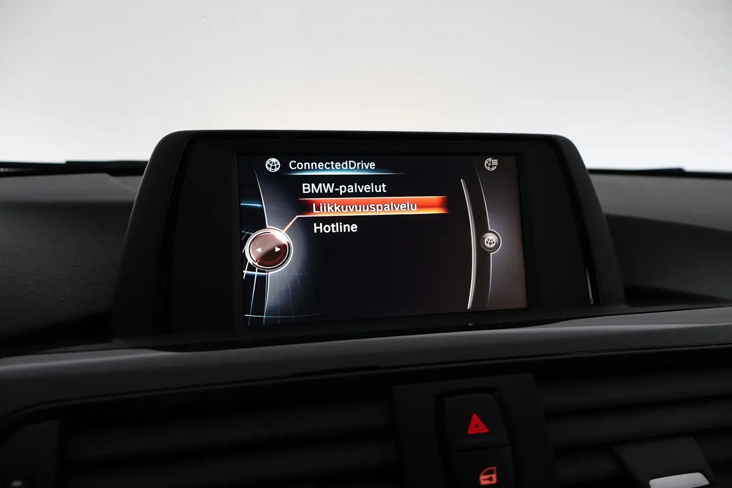 Car Image - 1hXmMYF85YESook5btj8TR