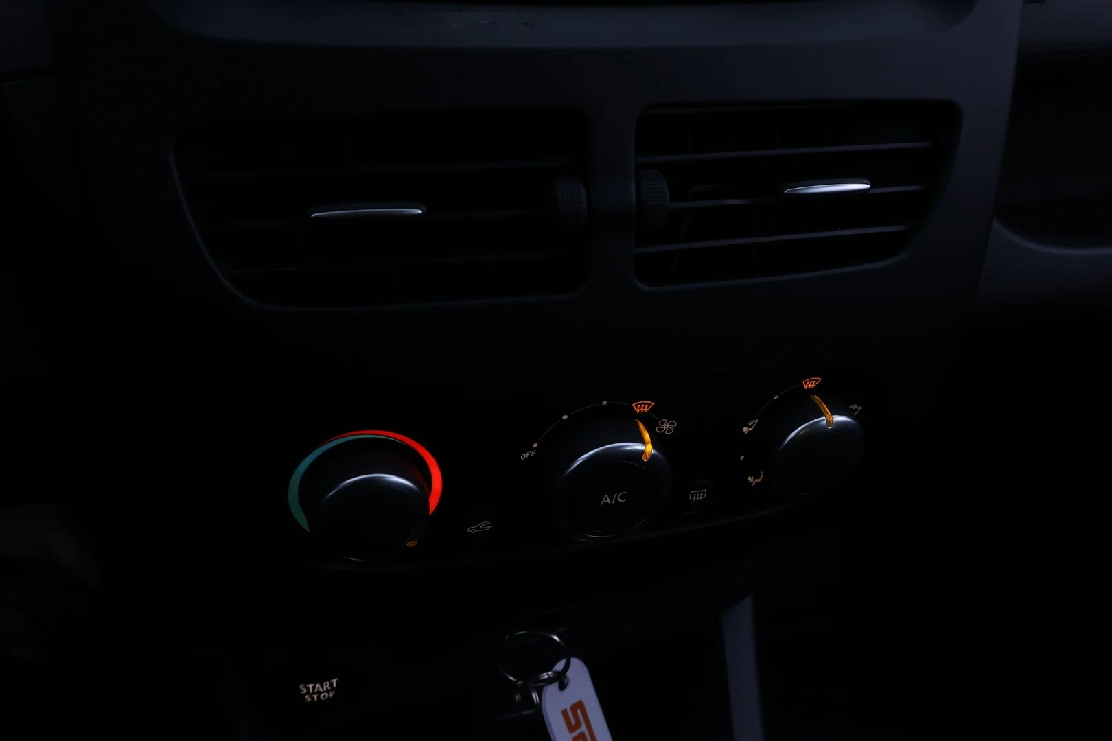 Car Image - 7xcWgd97ToylkmGmJXpqfL