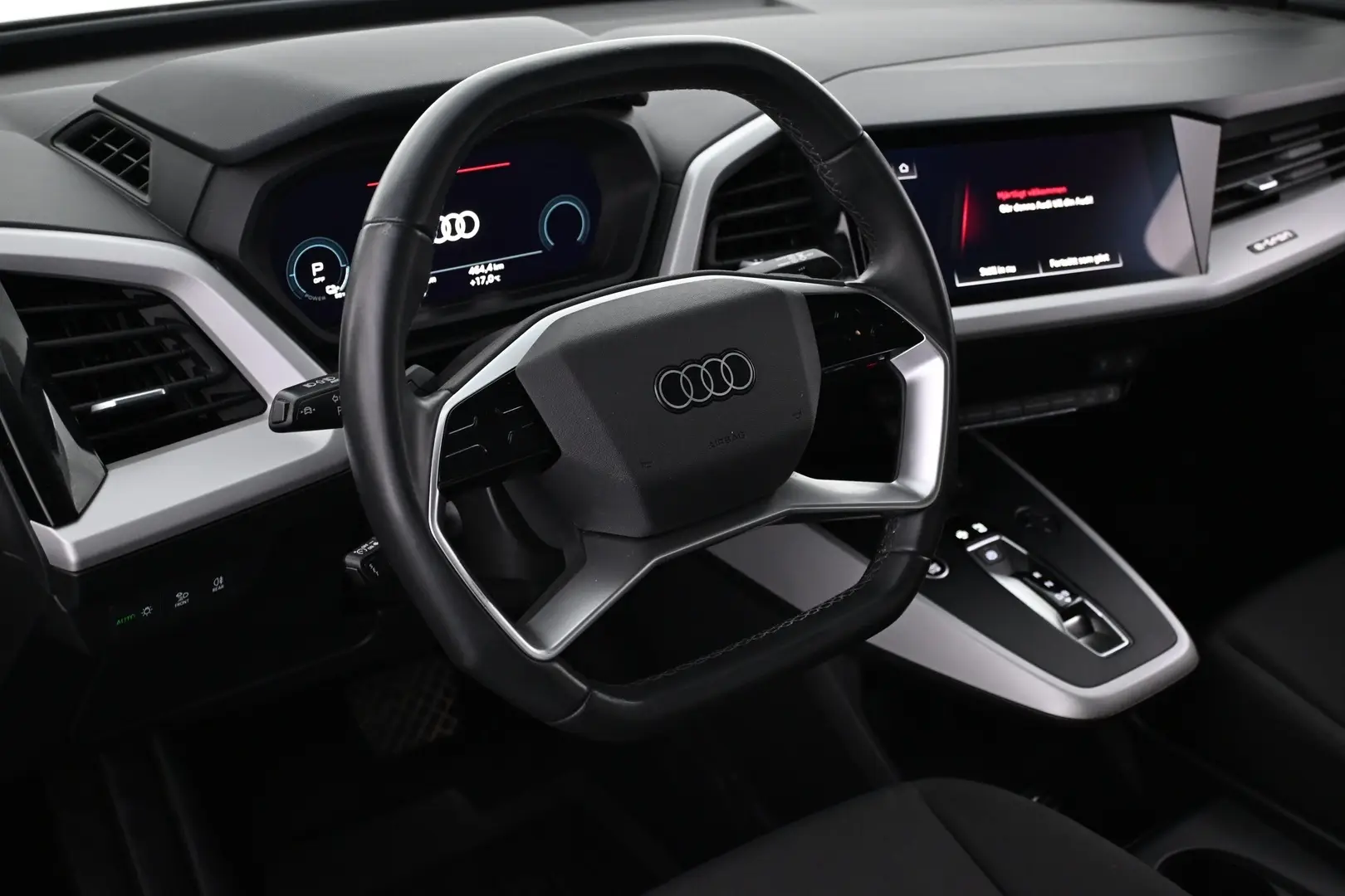 Car Image - 17OXqzXAatYYIxe4JVGN0G