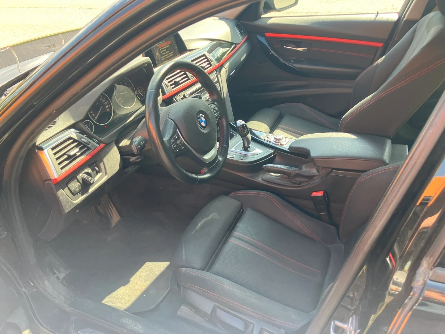 Car Image - 2ljHfzQJ96eazt6w7bmtol