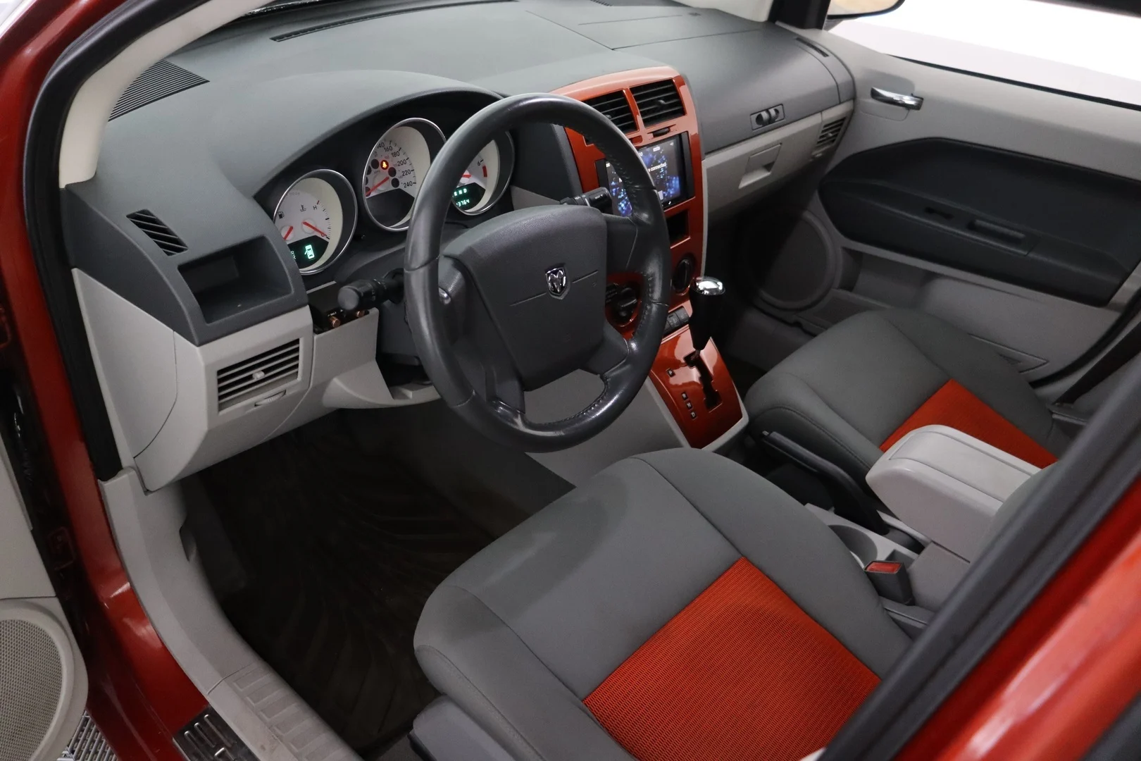 Car Image - 5NiziwLjy2r9QB7dE3g8yx