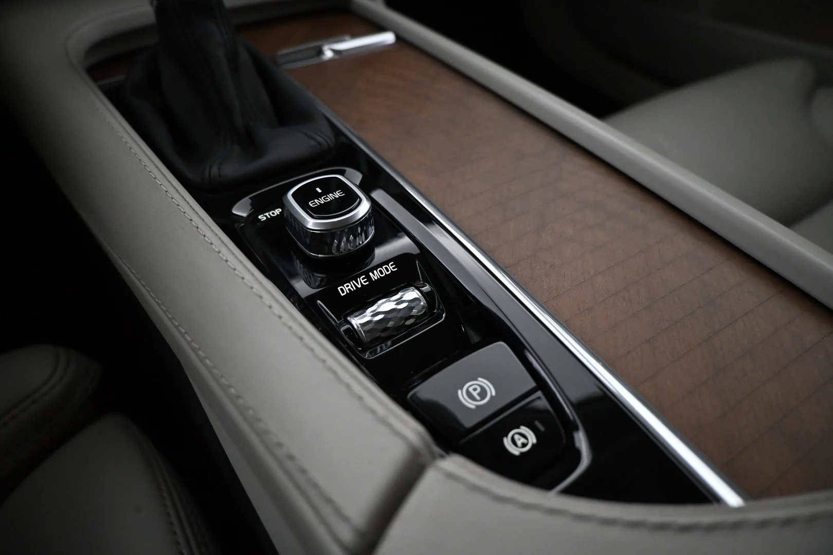 Car Image - 1tcF4wBW55rNBAkDCnZBtl