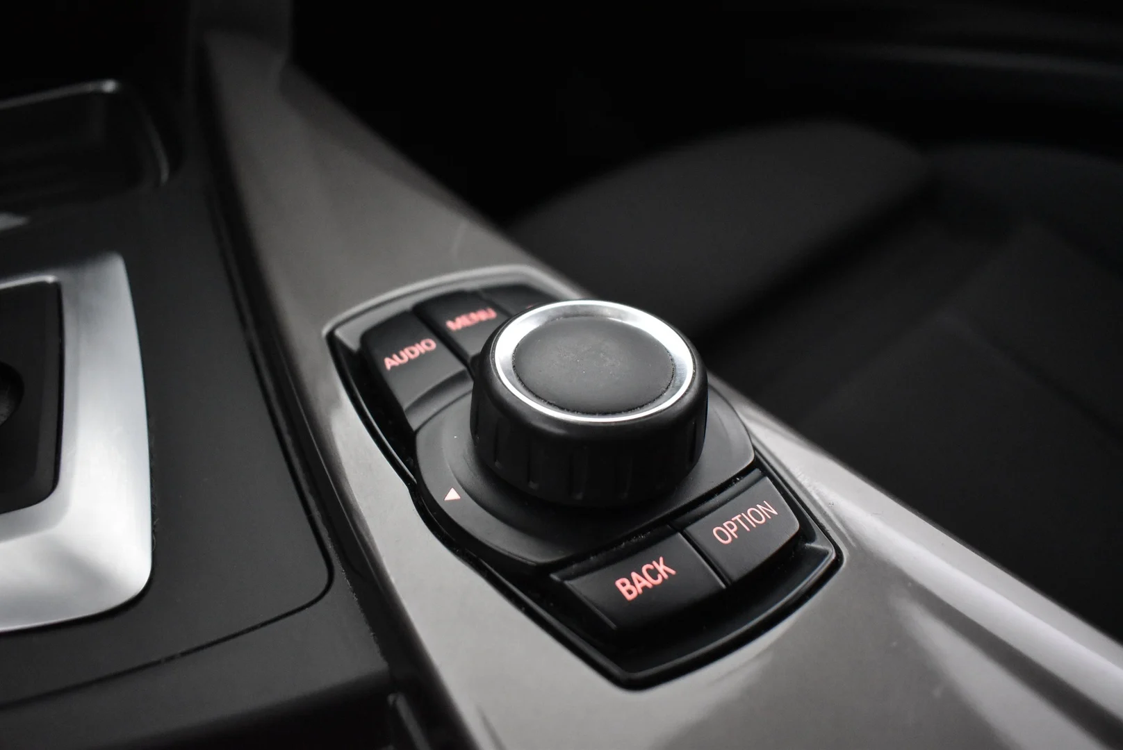 Car Image - 1fsjCbeoVV8EYoXFR6NBJg