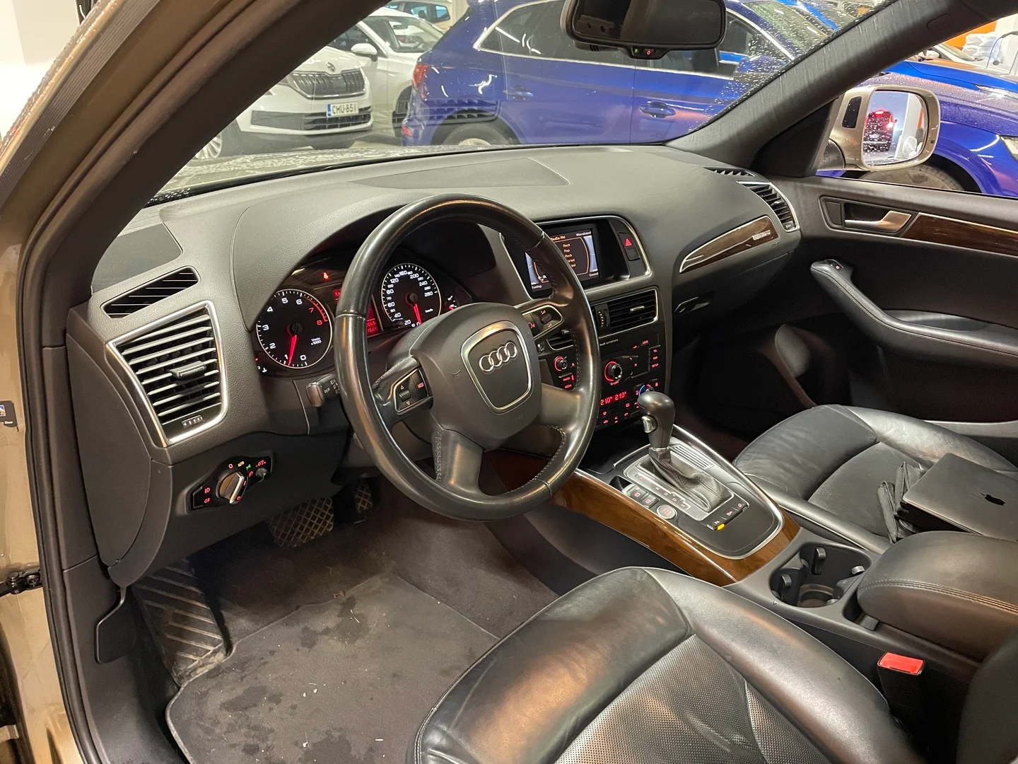 Car Image - 4Tw3ChZzWaeVpcxyAApOm3