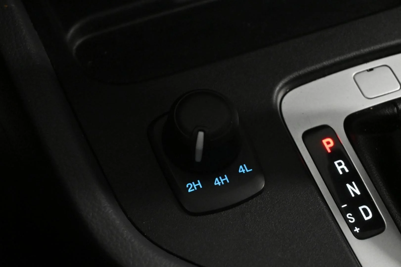 Car Image - 2qFN6lruA55YHqTQMPhTdb