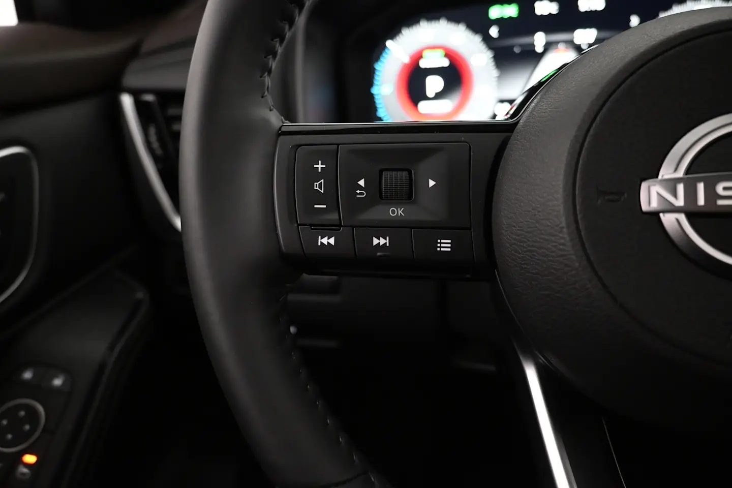 Car Image - 3GWY1RqXVF6BHAfWbzt9RZ