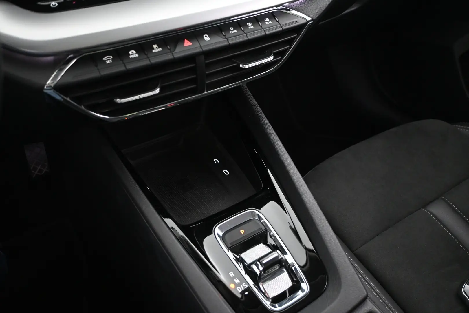 Car Image - Nnej0QBgqaukiV1BwLjWC