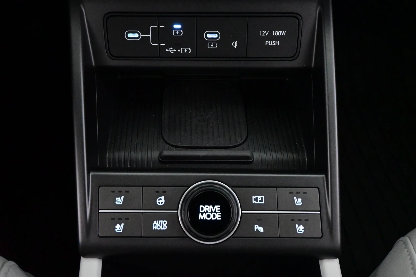Car Image - 4dqd0KxNlW140xGIDmyhNG