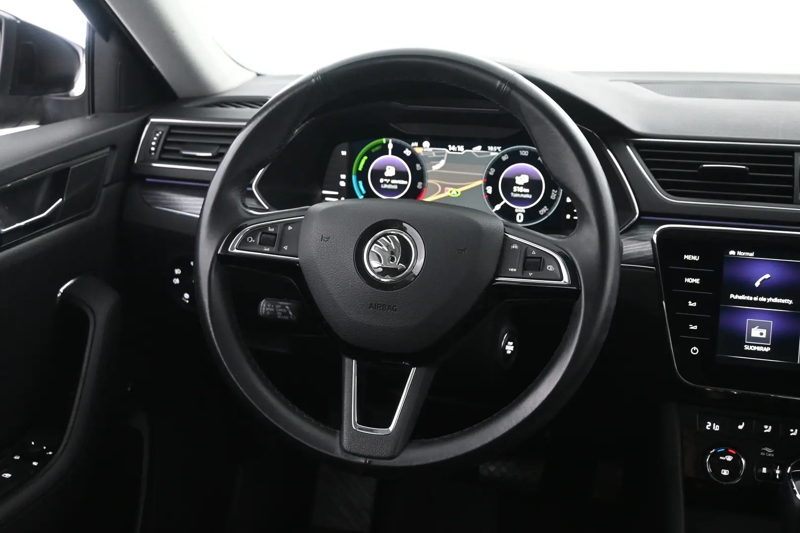 Car Image - zUvqFzreCXsyLiNV7CtkP