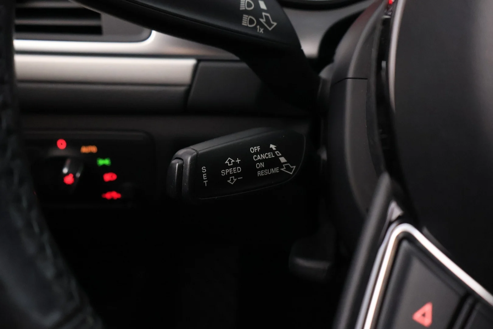 Car Image - 2z1fAE3Gn5lDkvFYGfOxAH