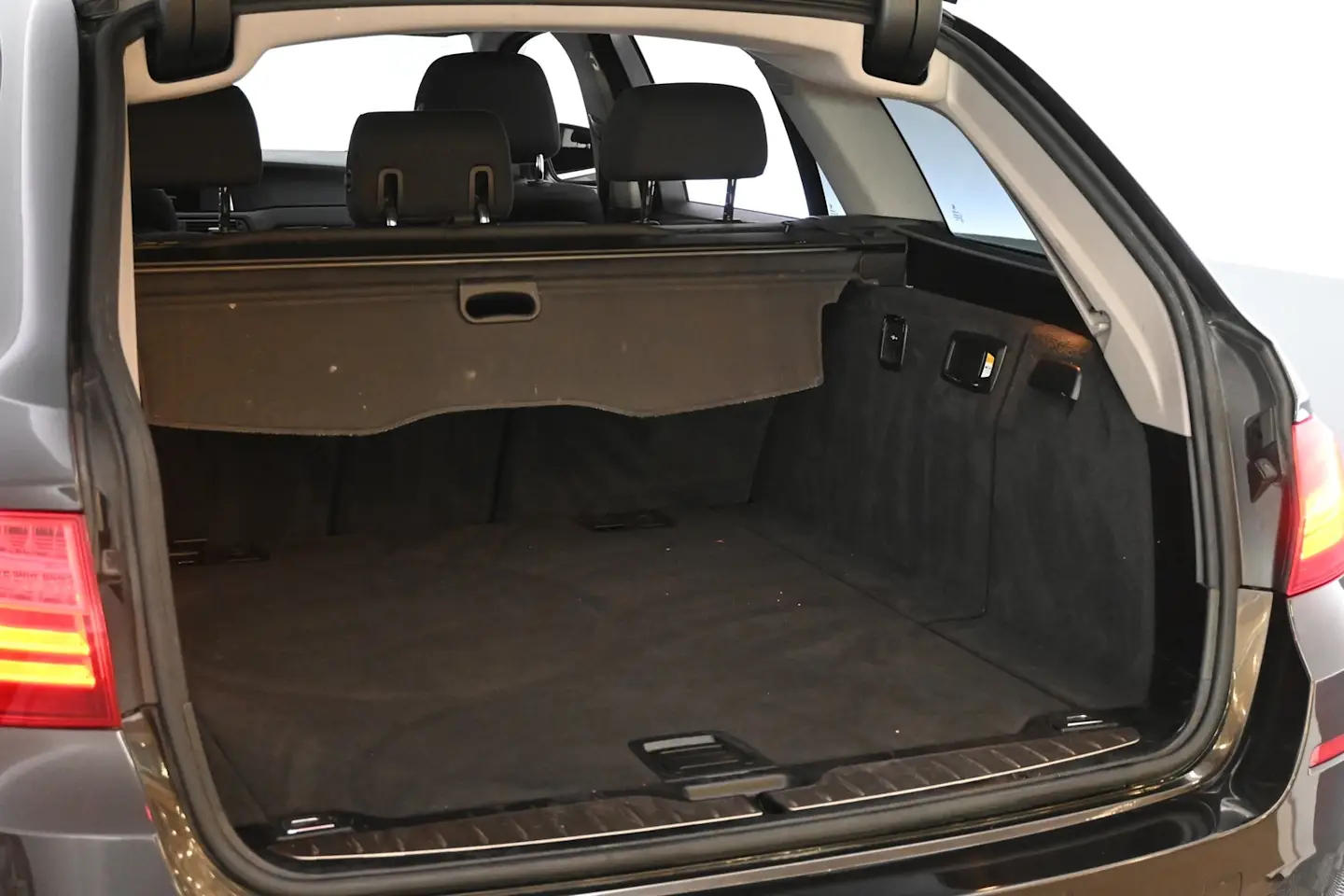 Car Image - 1u9MWJVRfTEb78Ipej3wOb
