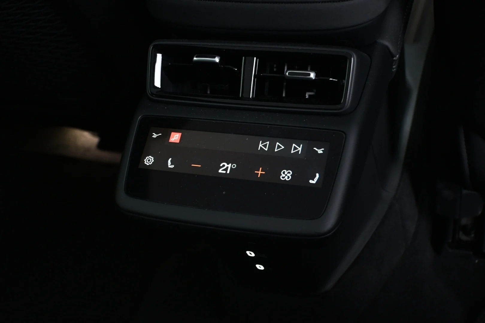 Car Image - 3eeOwNfa5WTvGSROg4BX4J