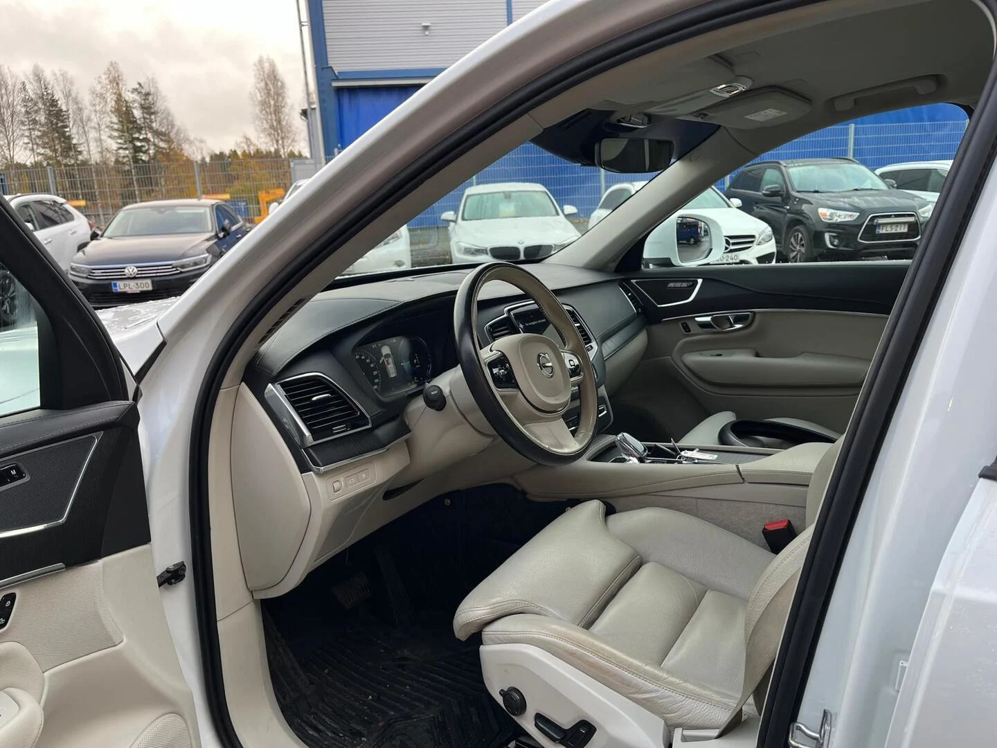 Car Image - 3vetcjlvViz6VYXfFtHl75