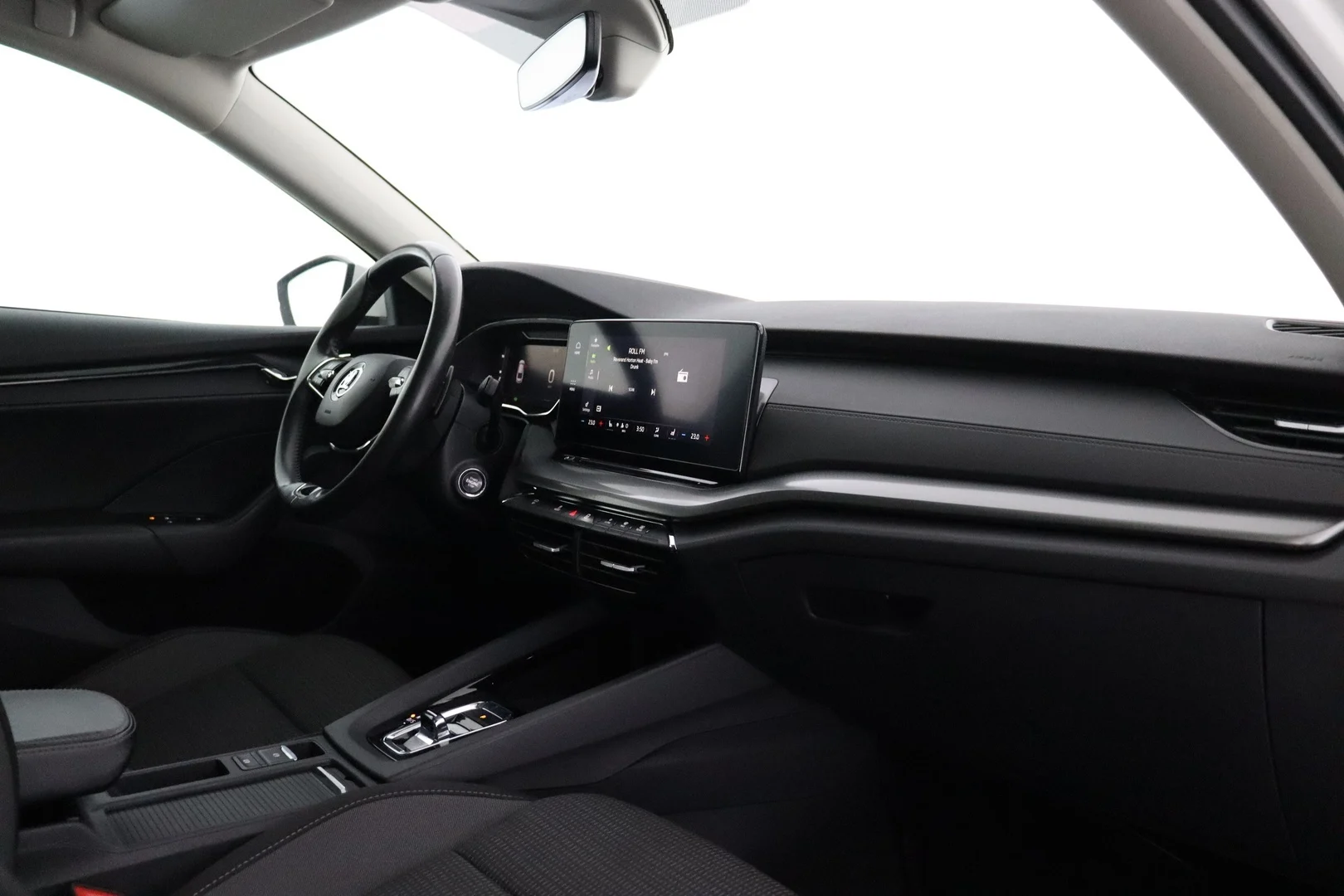 Car Image - T9iZQutWUFS6IeeWvDhQU