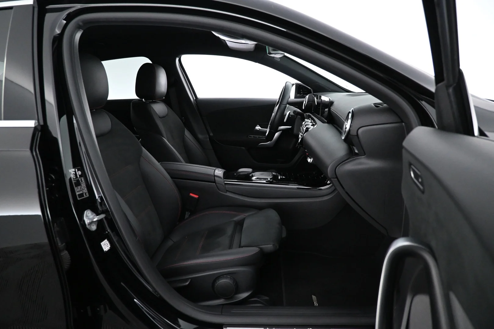 Car Image - 7G09R90WdtBrVzizzxSA99