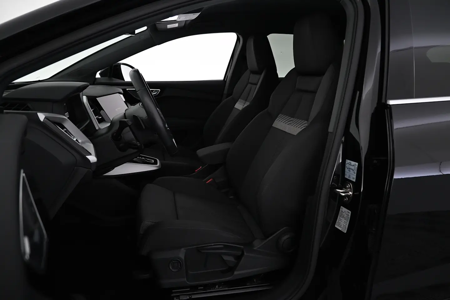 Car Image - 4CcgERkFUAUJlx1pMqTnsY
