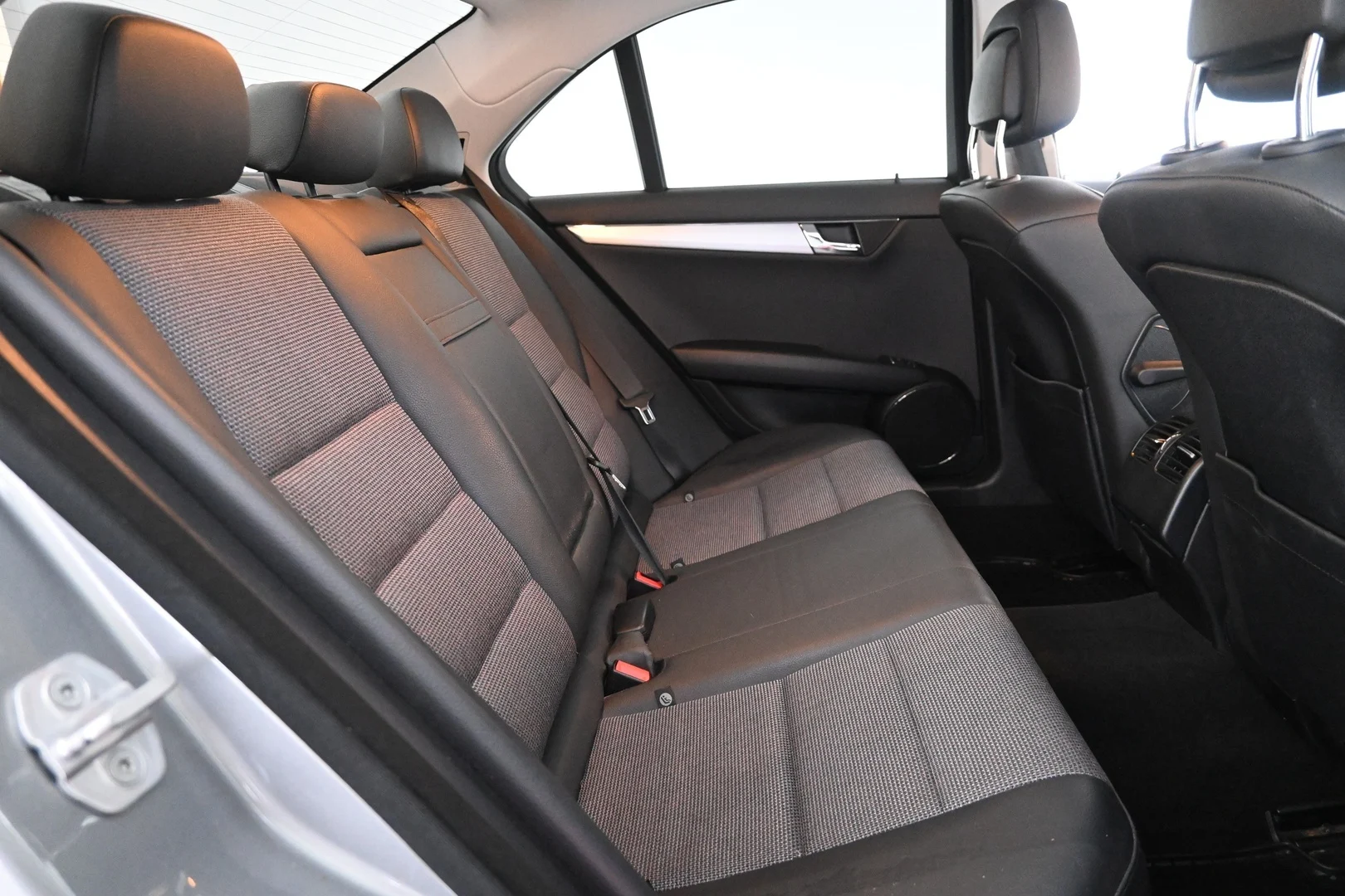 Car Image - 6vGXnhHeyryvPZQnjuhmyl