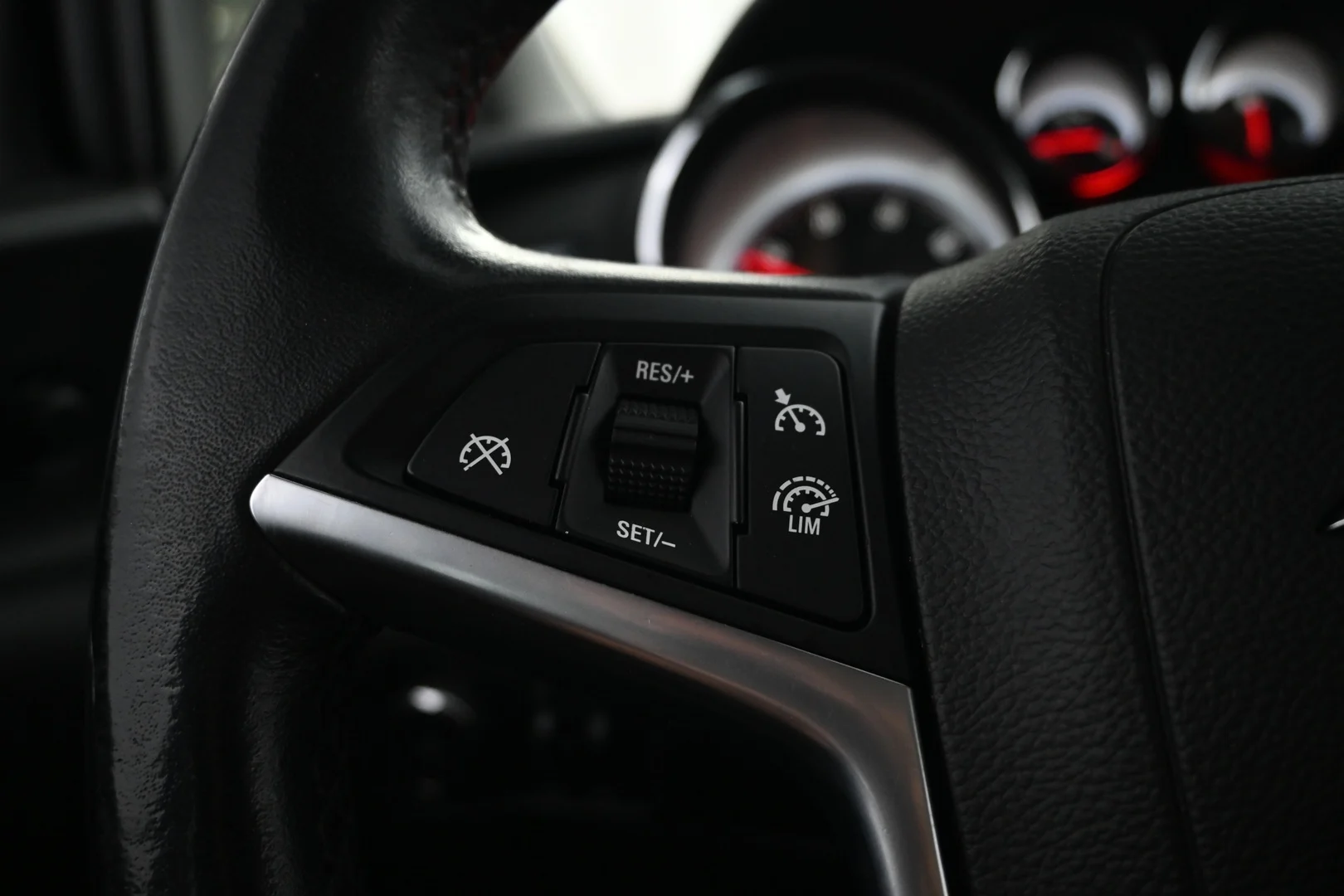 Car Image - 3IqU0wE6nsYtq7qc3eRSNm