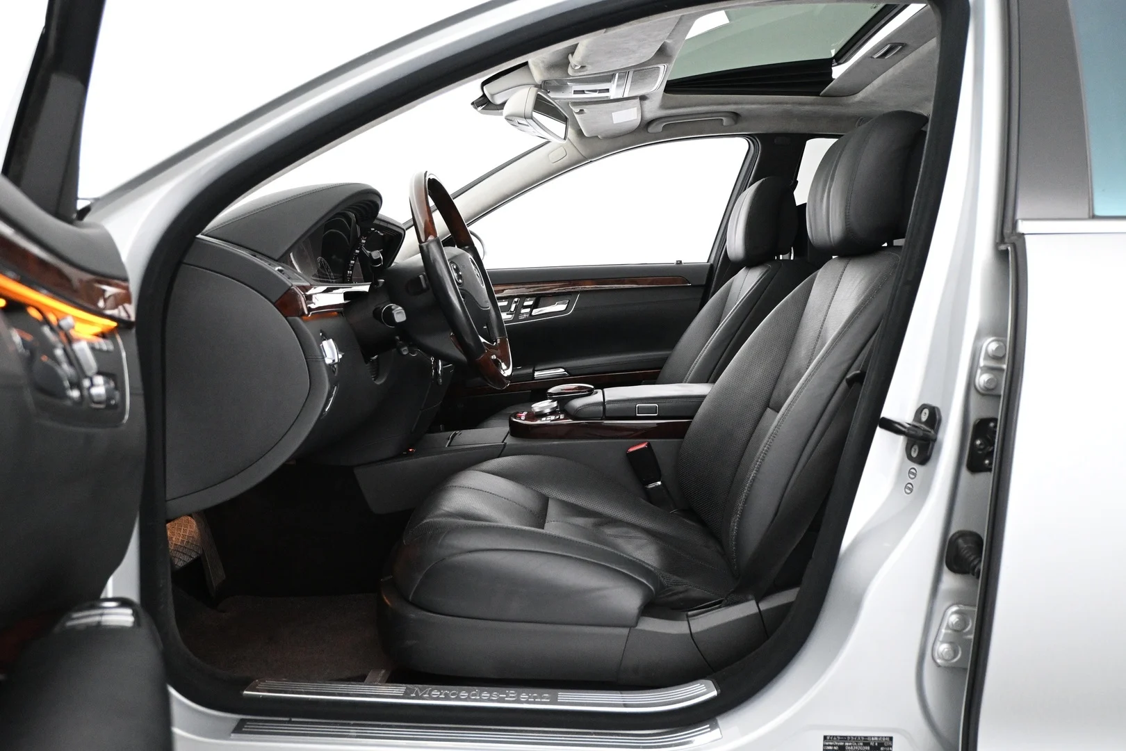 Car Image - 7tEewDUunmshCVIjZRu5lO