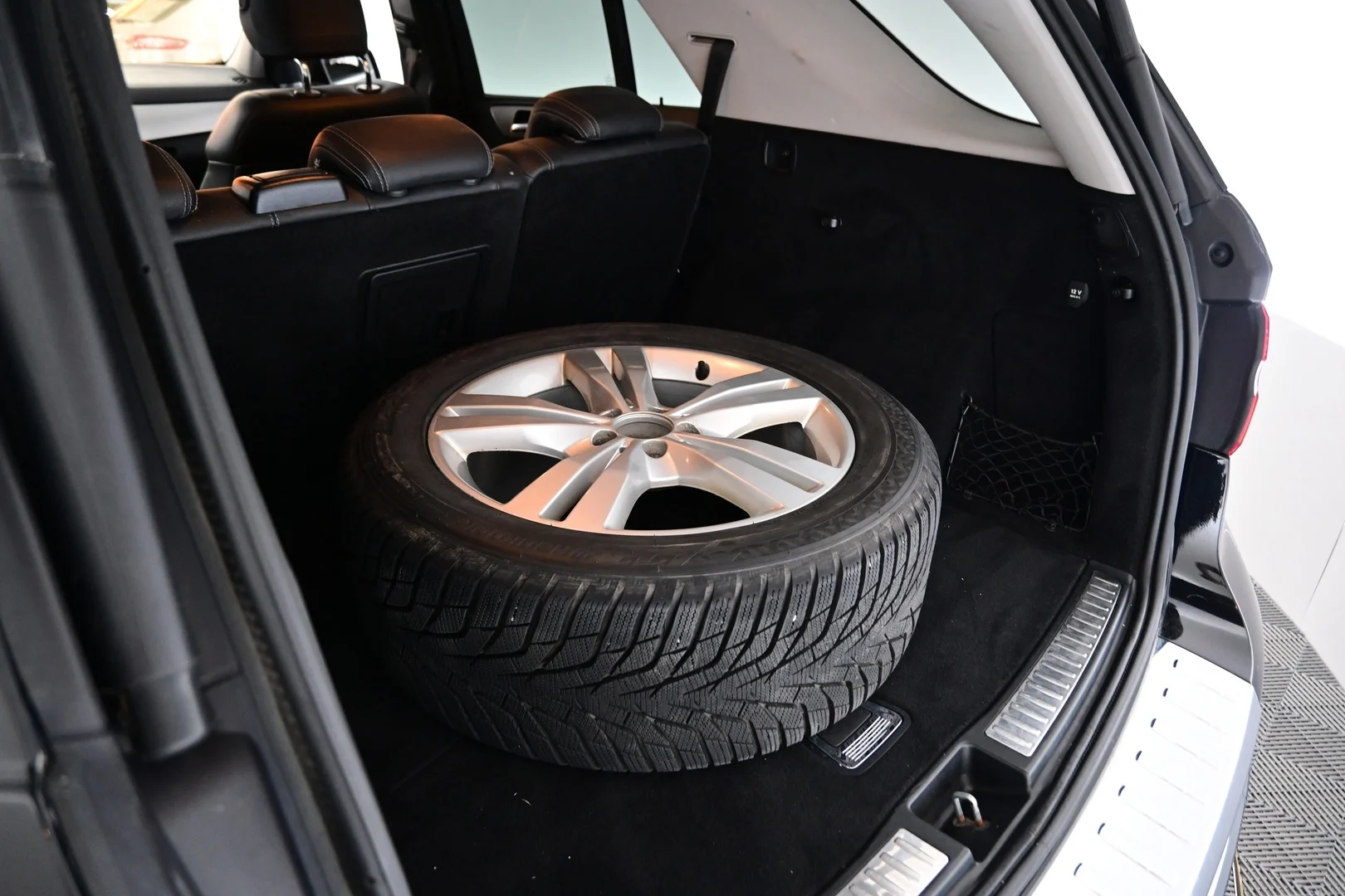 Car Image - 29H2f1JPOUsJcD4GpGQZnb