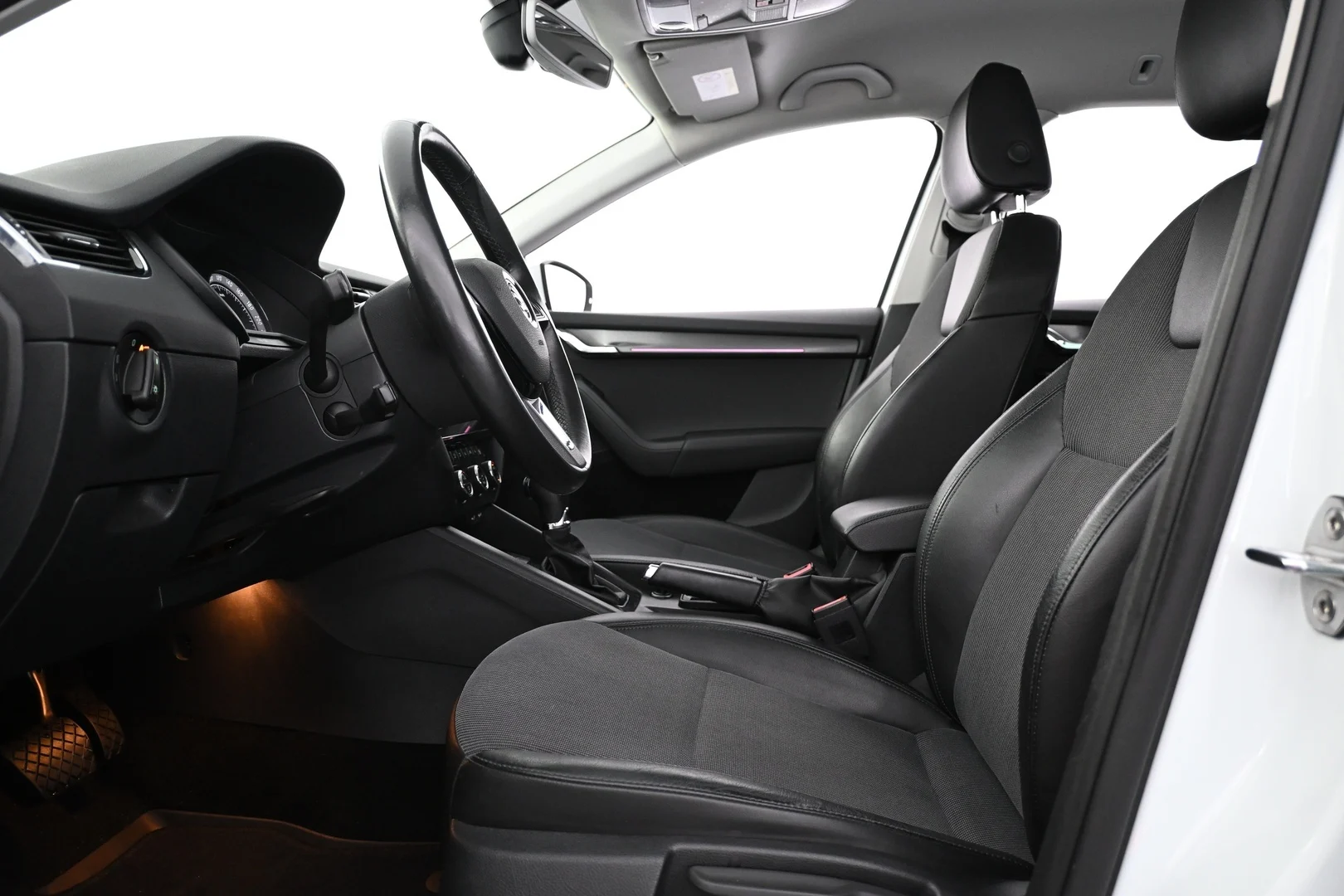 Car Image - 6PqNJoRmKagNigb9alGhmB