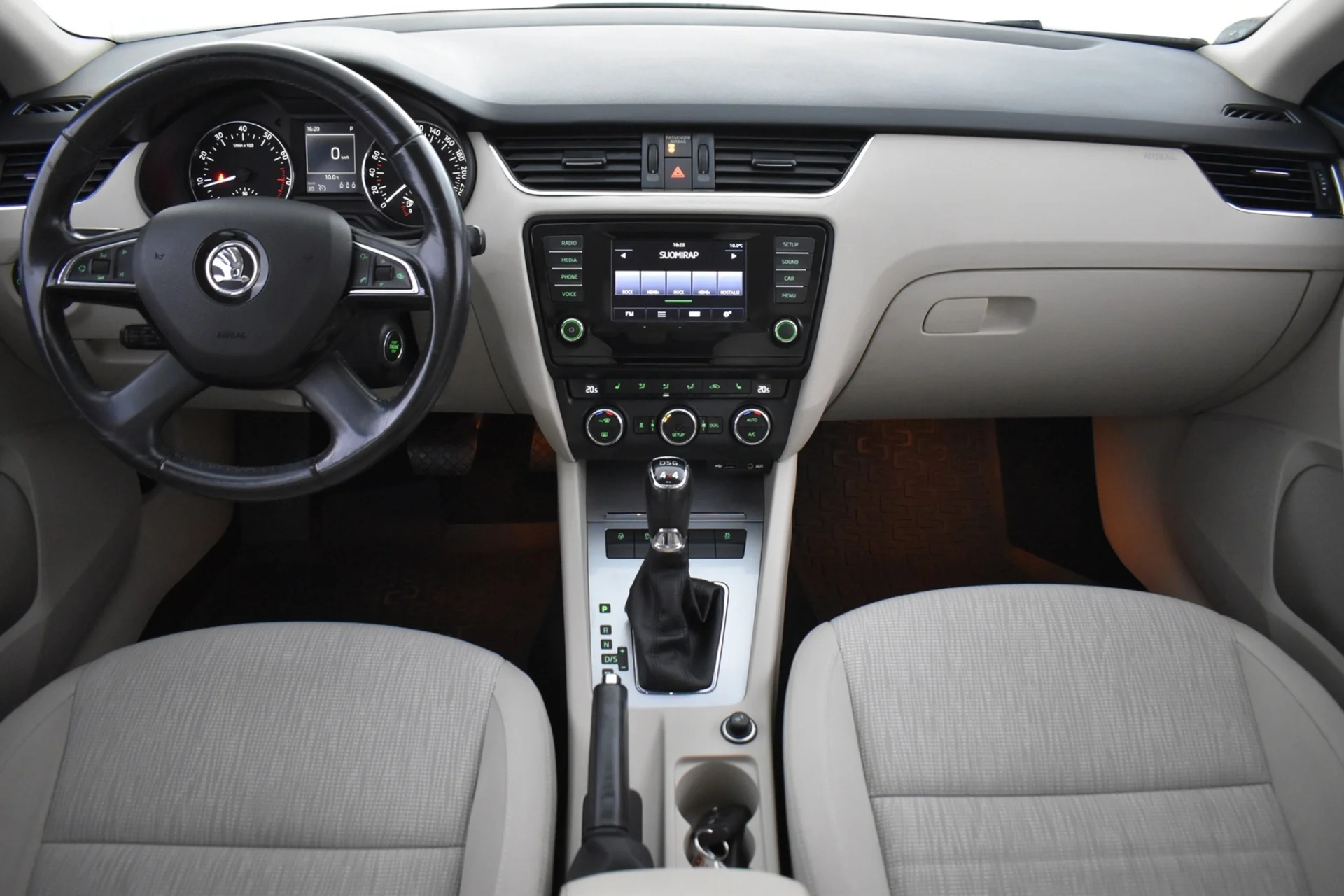 Car Image - 1YcPP6LFXDmxRB0YGDuGXX