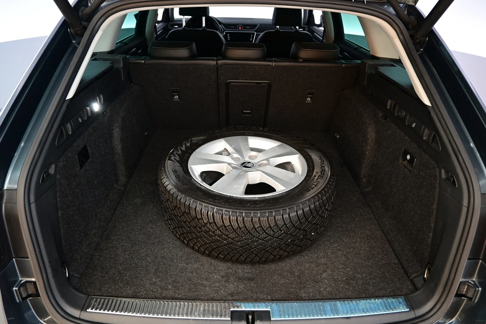 Car Image - 3S5zY9zqzUupQrTQX6AqvG
