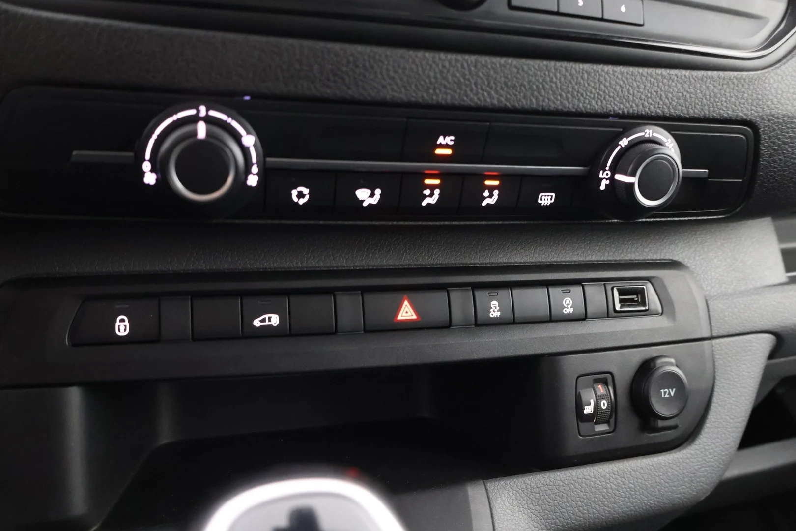 Car Image - 1tCIpYaVWo5Ym4ULbFIOYf
