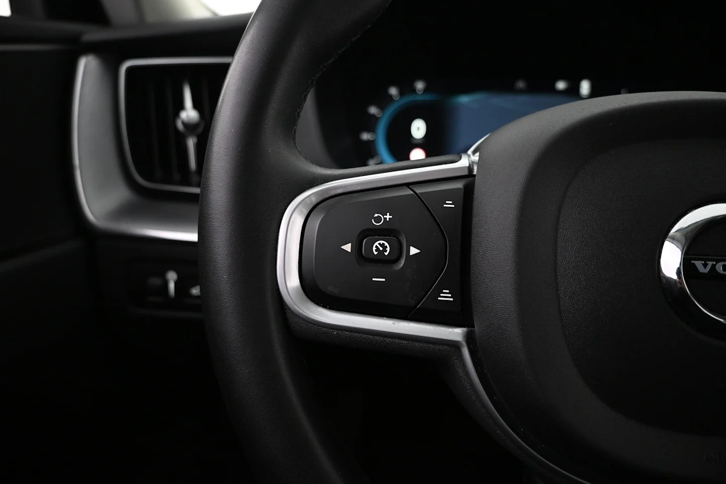 Car Image - 20P0X5j1Zr6QI8VzAyKrYl