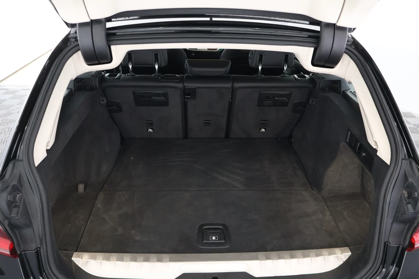 Car Image - 4H3hbSoTNPoYVMwLkRDqZq