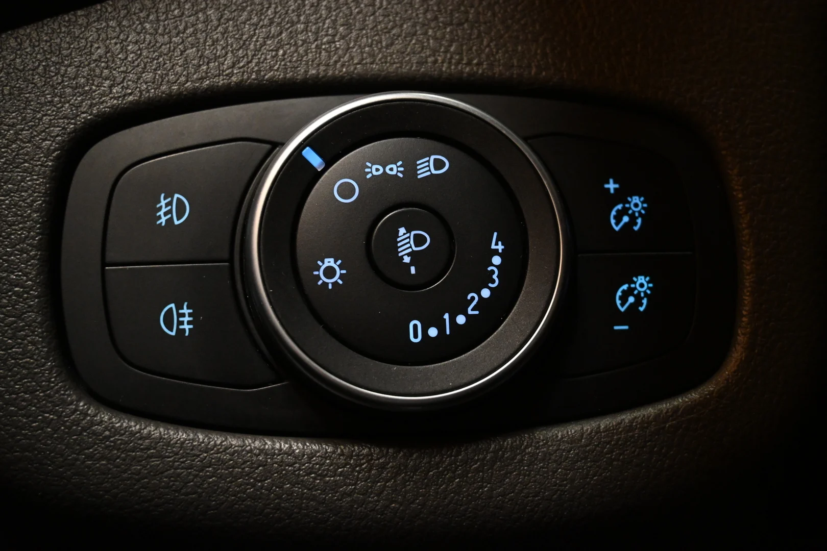 Car Image - 4C0XMHzvX1d5UEKRqYQk1p