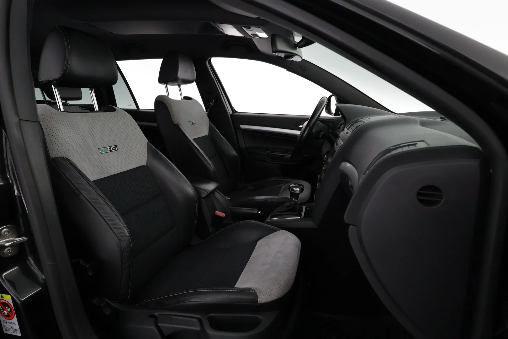 Car Image - 2NbI2NYfHAe1HN5tp48cvP