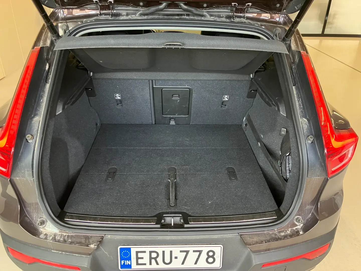 Car Image - 44dFLEKnCna4eVCMq0Nfmu