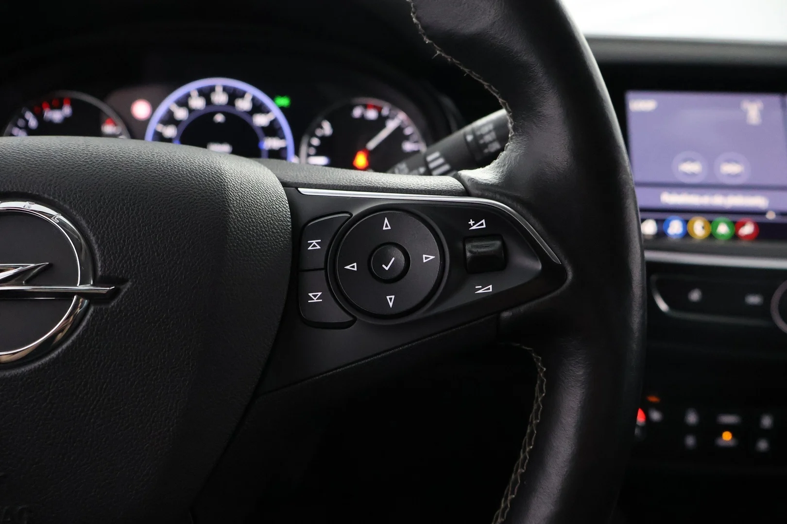 Car Image - 7jG3em0Dm8CXcHsRyp4amz