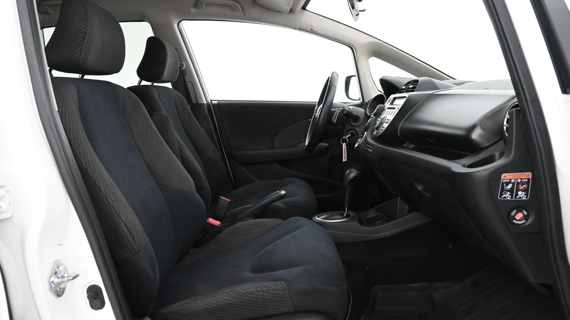 Car Image - 4nYXwUVLFFMrEsMtEP2RGp