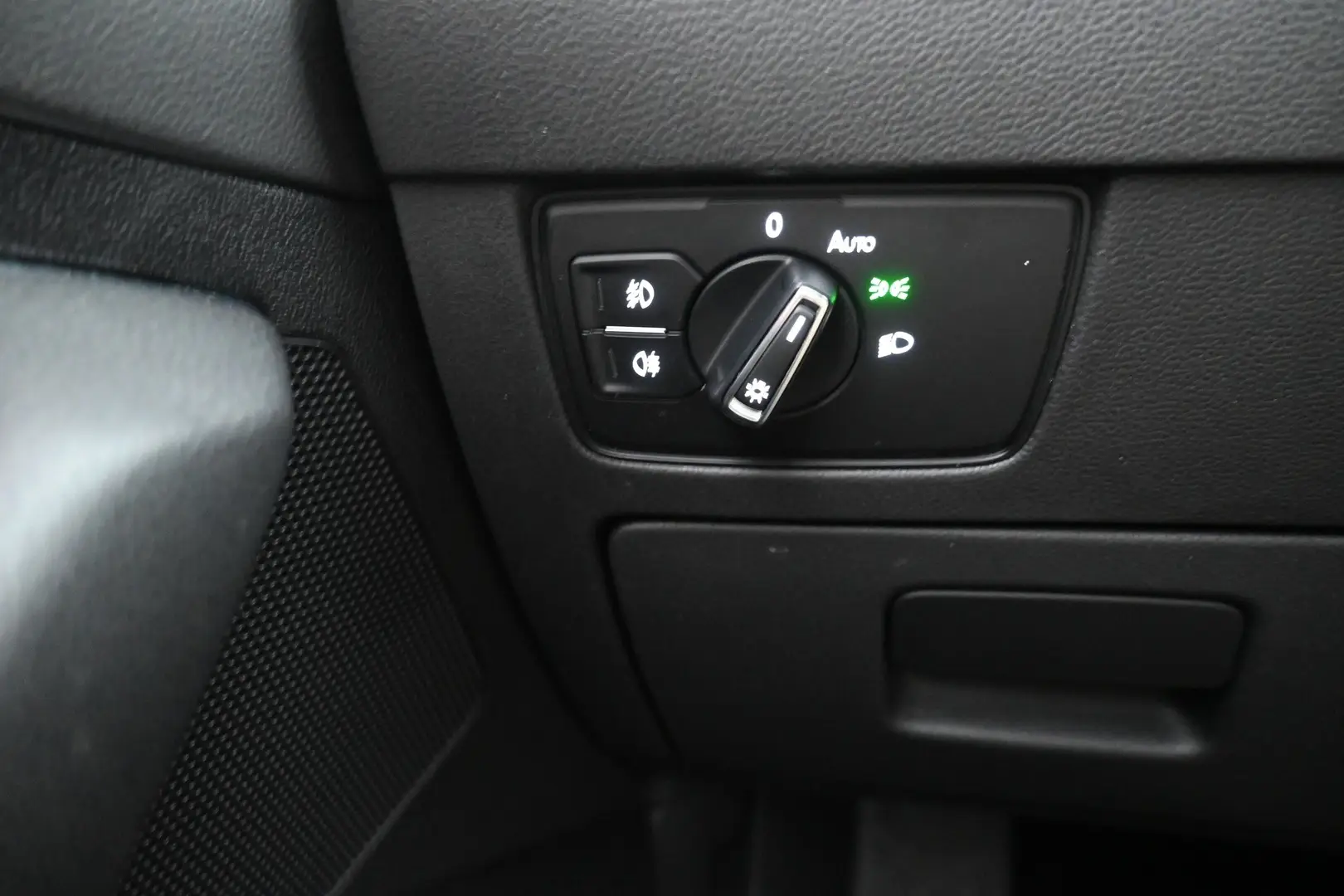 Car Image - 2geqohTM1Z88ld4B2PLO1M