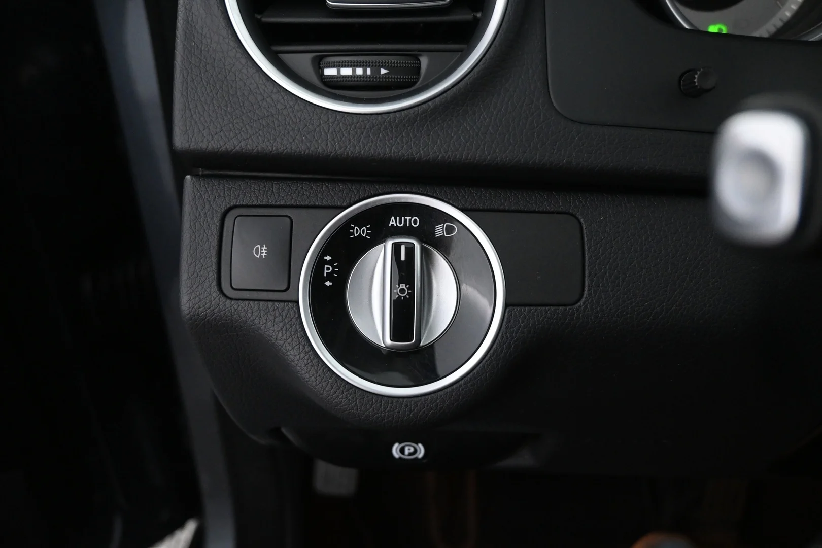Car Image - 5O8E458EXbHjbdKMdjPcr6