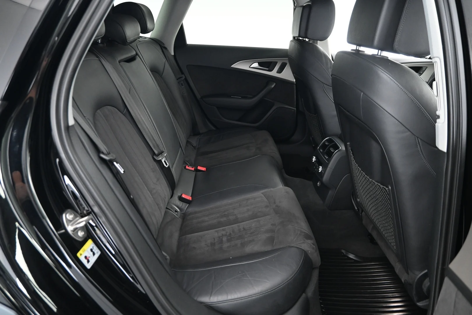 Car Image - 4JExuqLwhCwTWIVvkpdPoC
