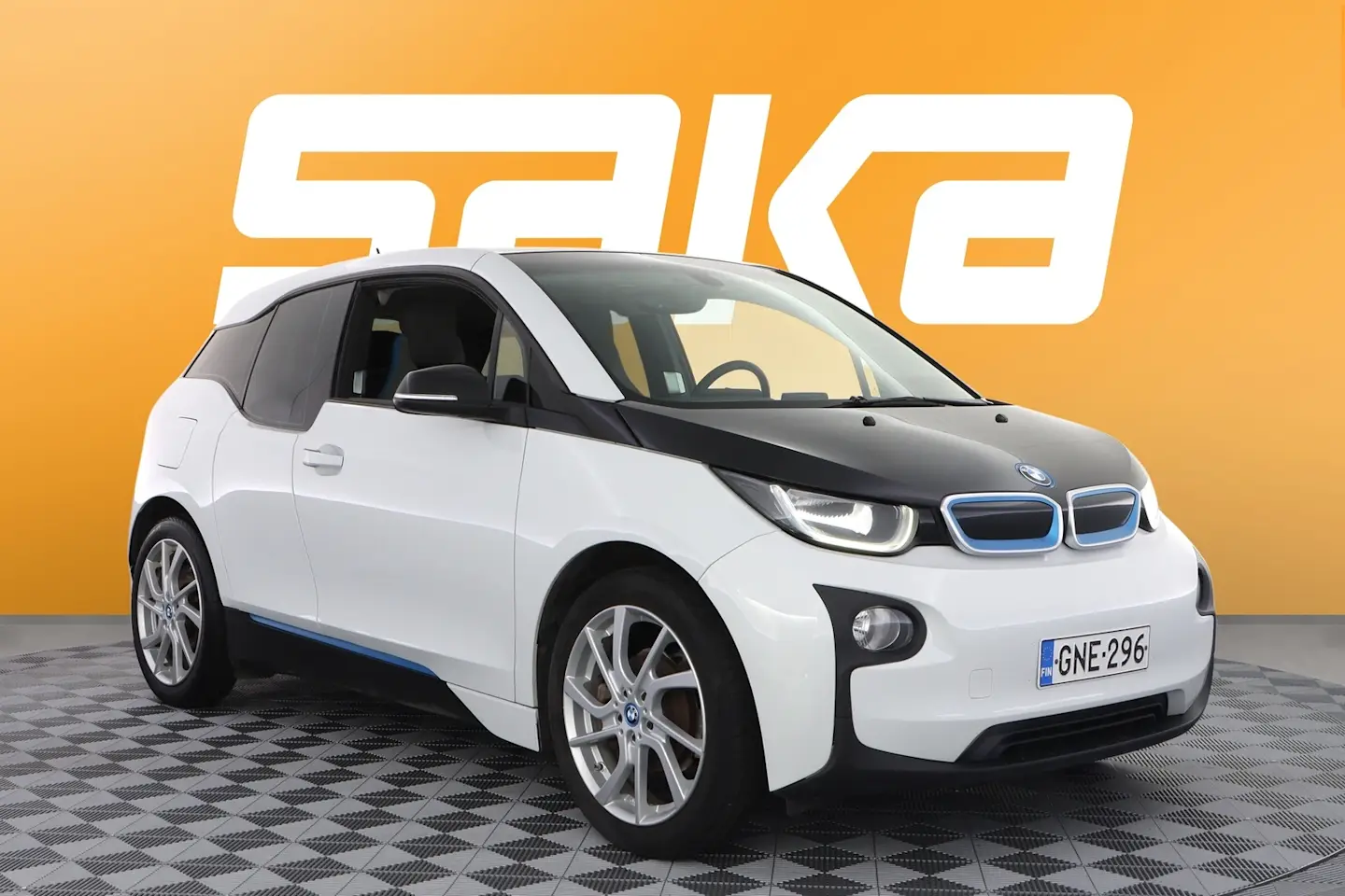 Car Image - 5O0oIB1f76HX5tRnqiEFp3