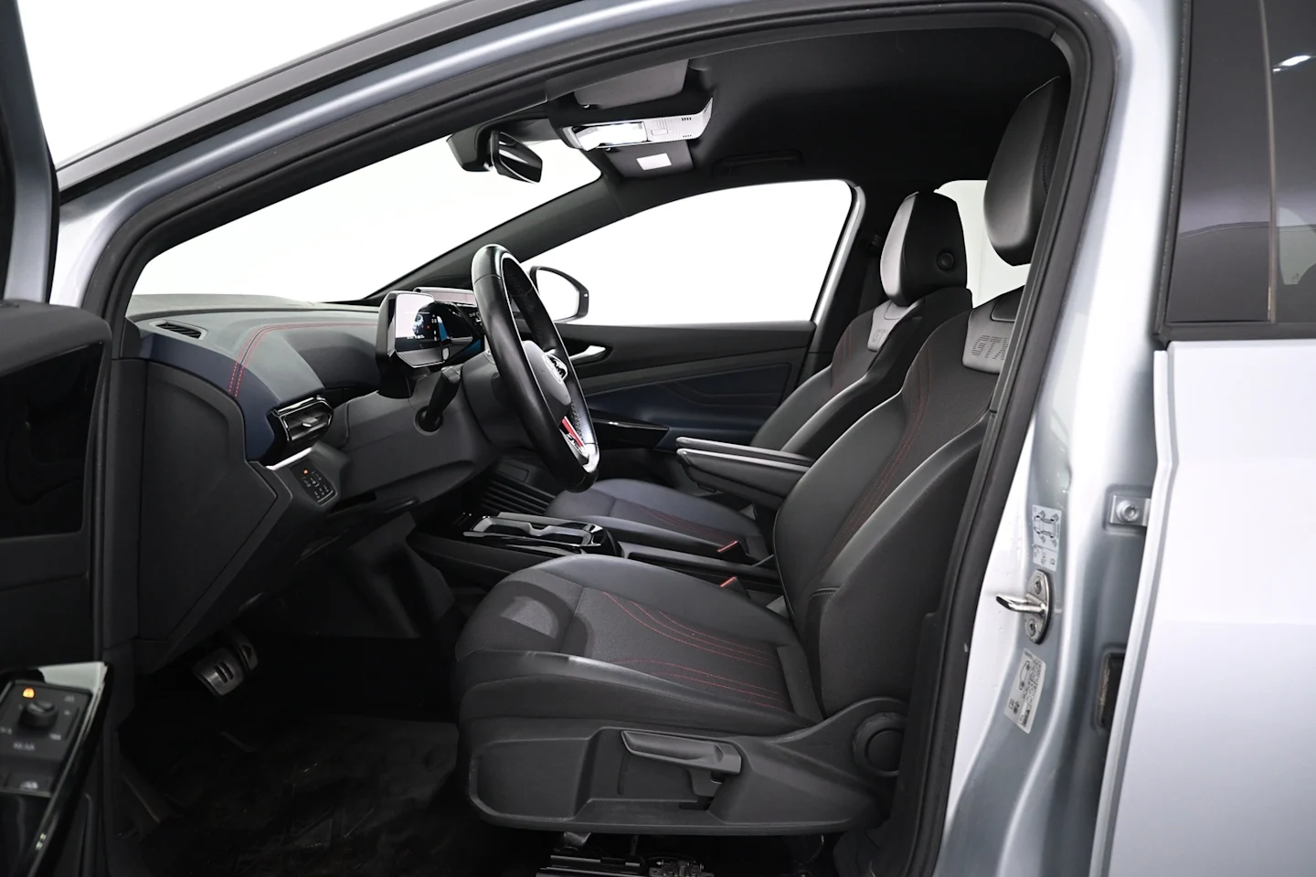 Car Image - 1kMsgphUPIrkROpEbuAx9z