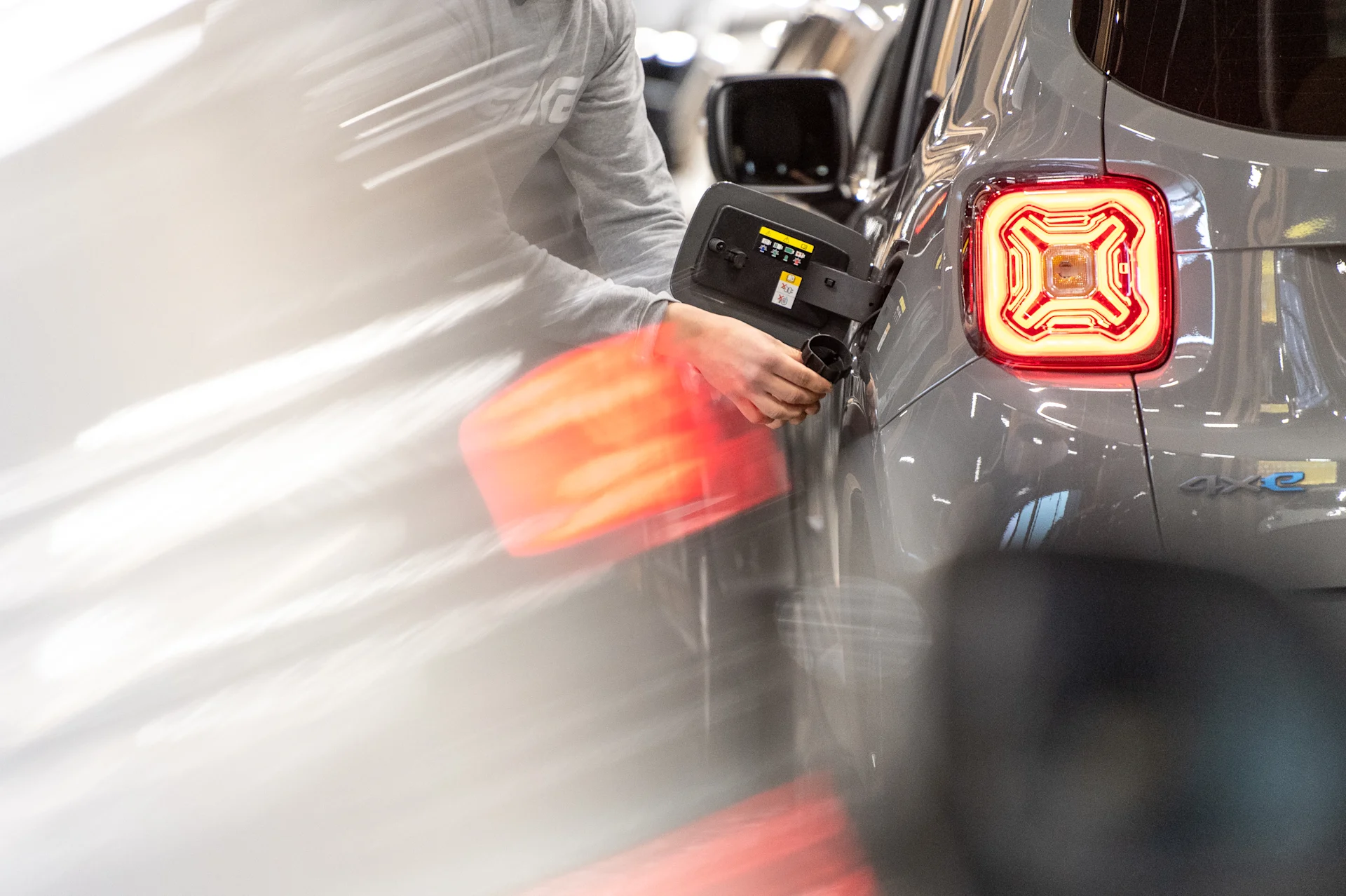 Saka yli 1000 autoa viikossa