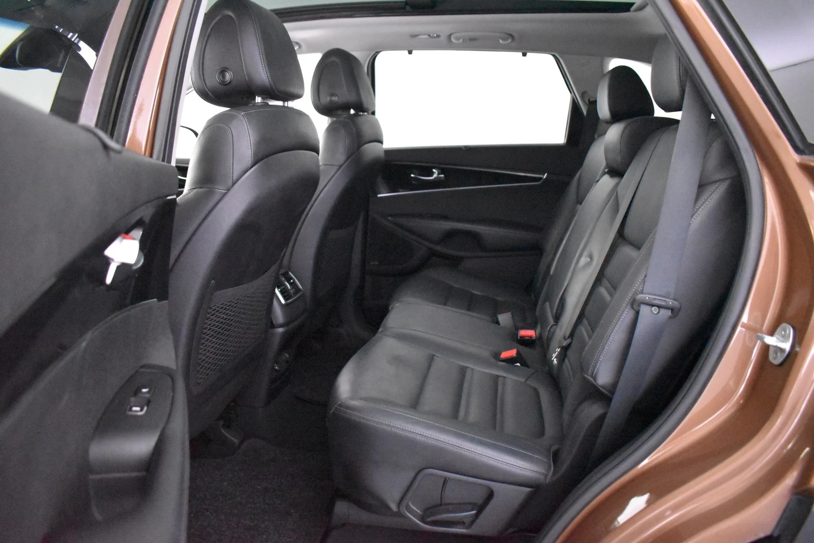 Car Image - Gvs1S1CtvCkX3dCba9ZgV