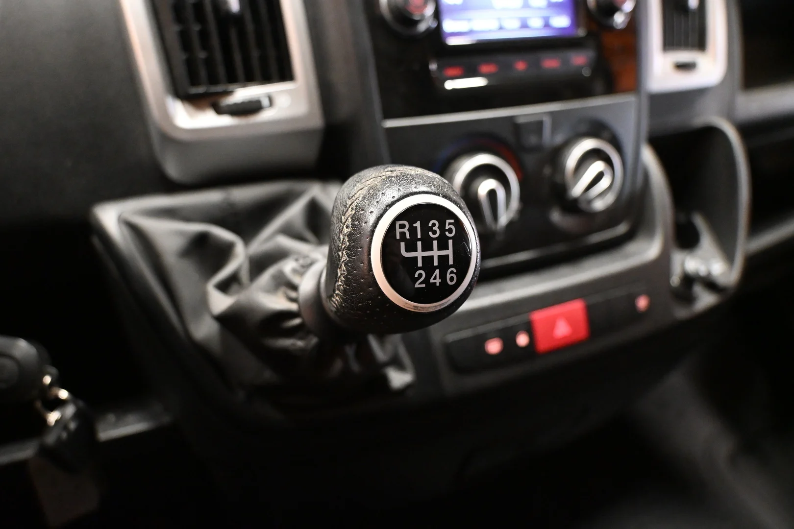 Car Image - 7qQiKkIRFnwyLyZlROBkI4