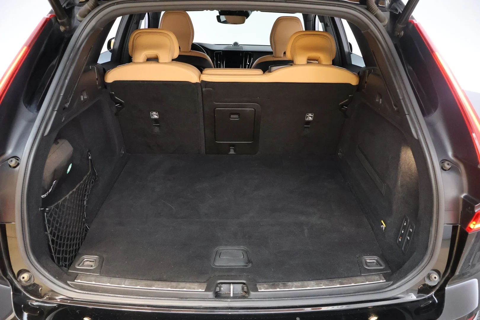 Car Image - 3r8q1zCWIIBLgrPknkBXI6