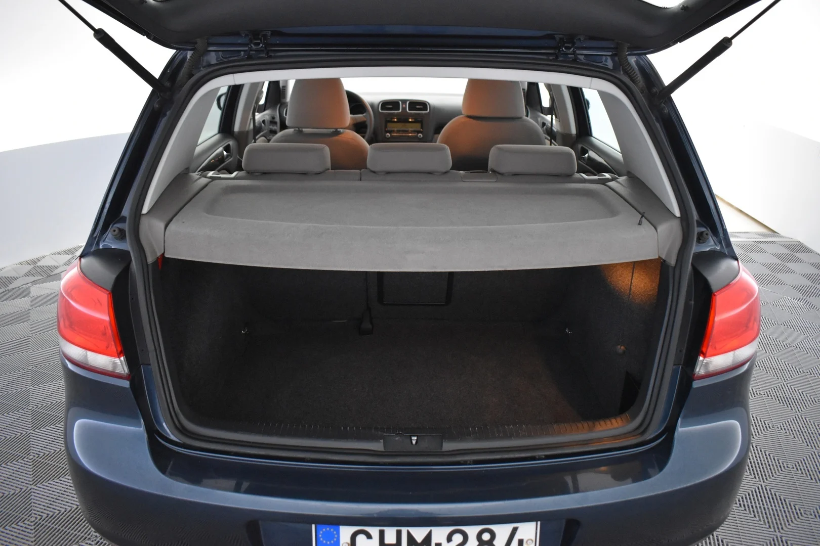 Car Image - 63ycctViJQs2BzS89CeNUQ