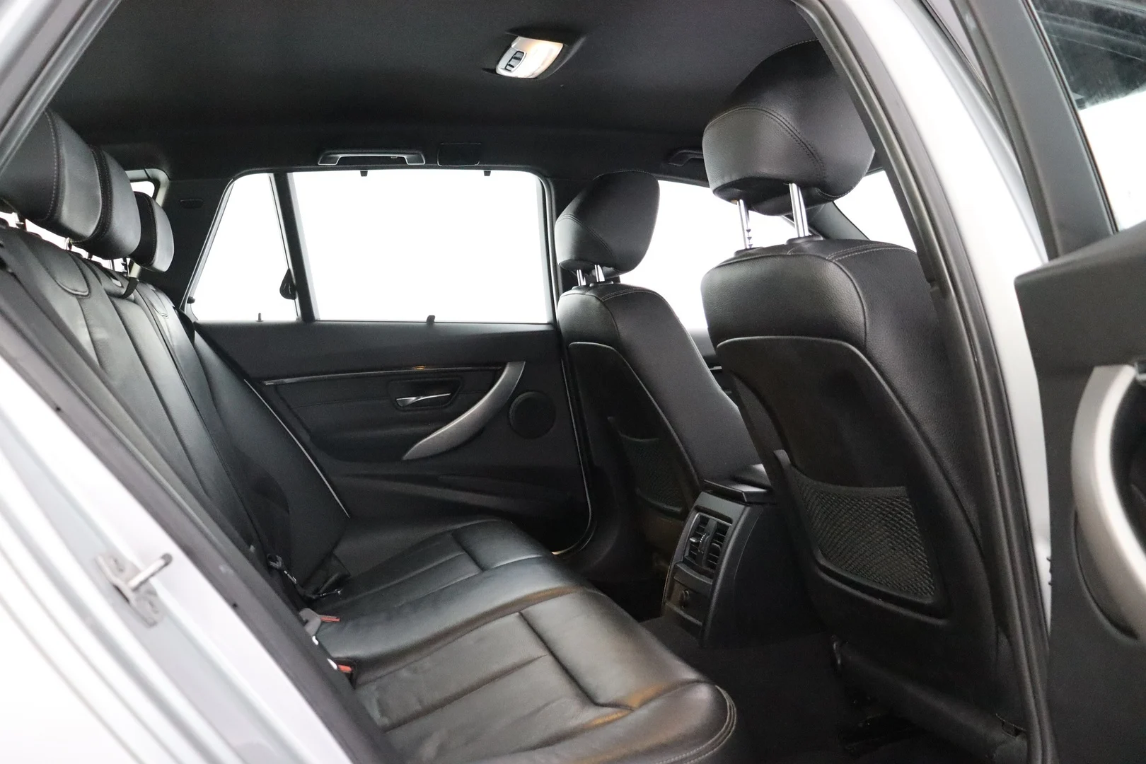 Car Image - 2PePGGr17ddXqiCfHCcAK2