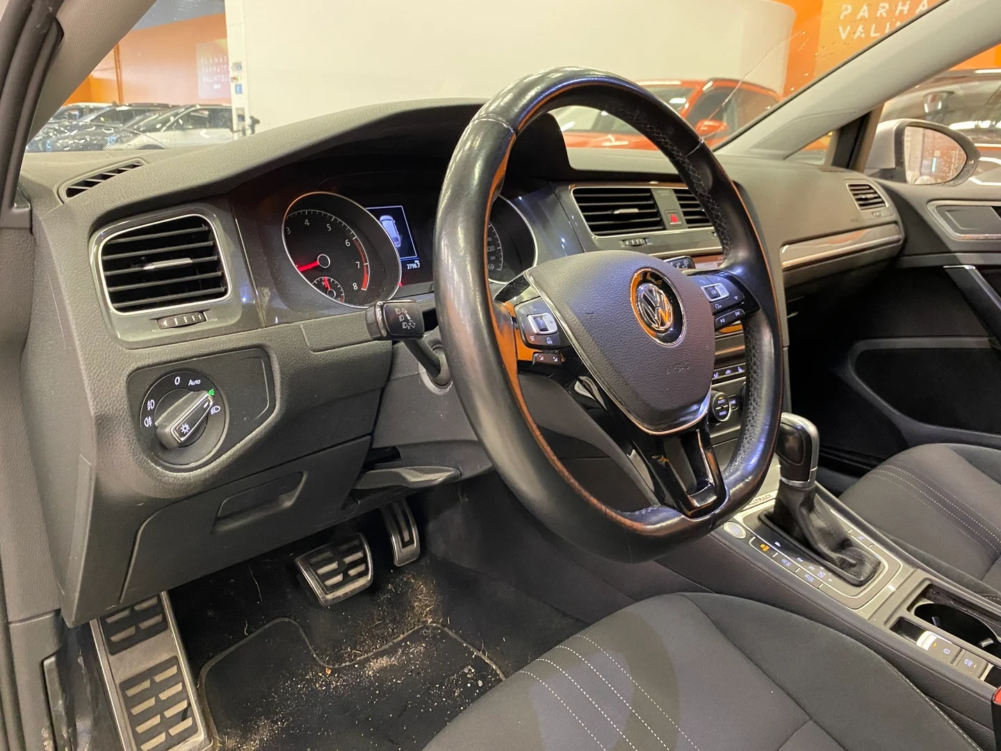 Car Image - WeIEbMJEpZrCyP2HnOgnS