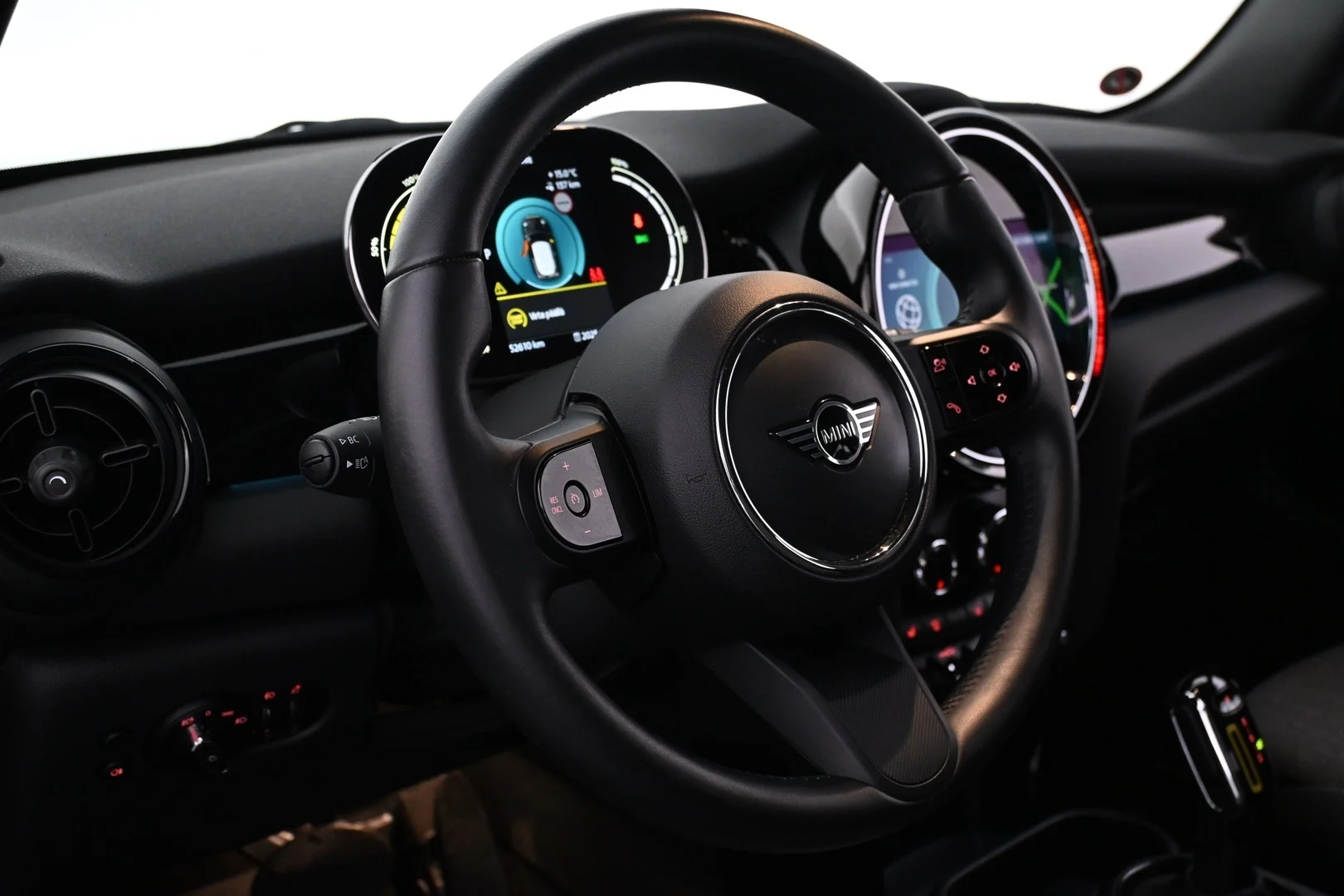 Car Image - 3FXpCFfengIY4ogoj0kYN