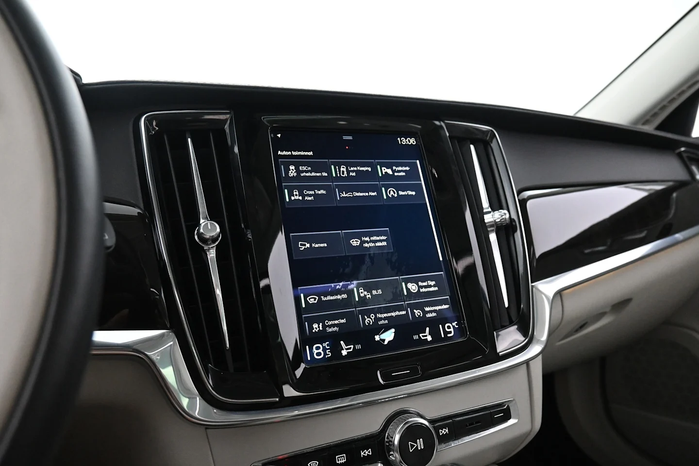 Car Image - 7q259ihz14H1UPdQYlR67M